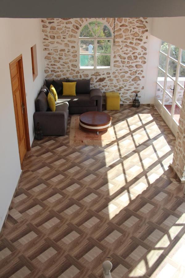 Les Jardins Fleuris Bed & Breakfast เอสเซาอิรา ภายนอก รูปภาพ