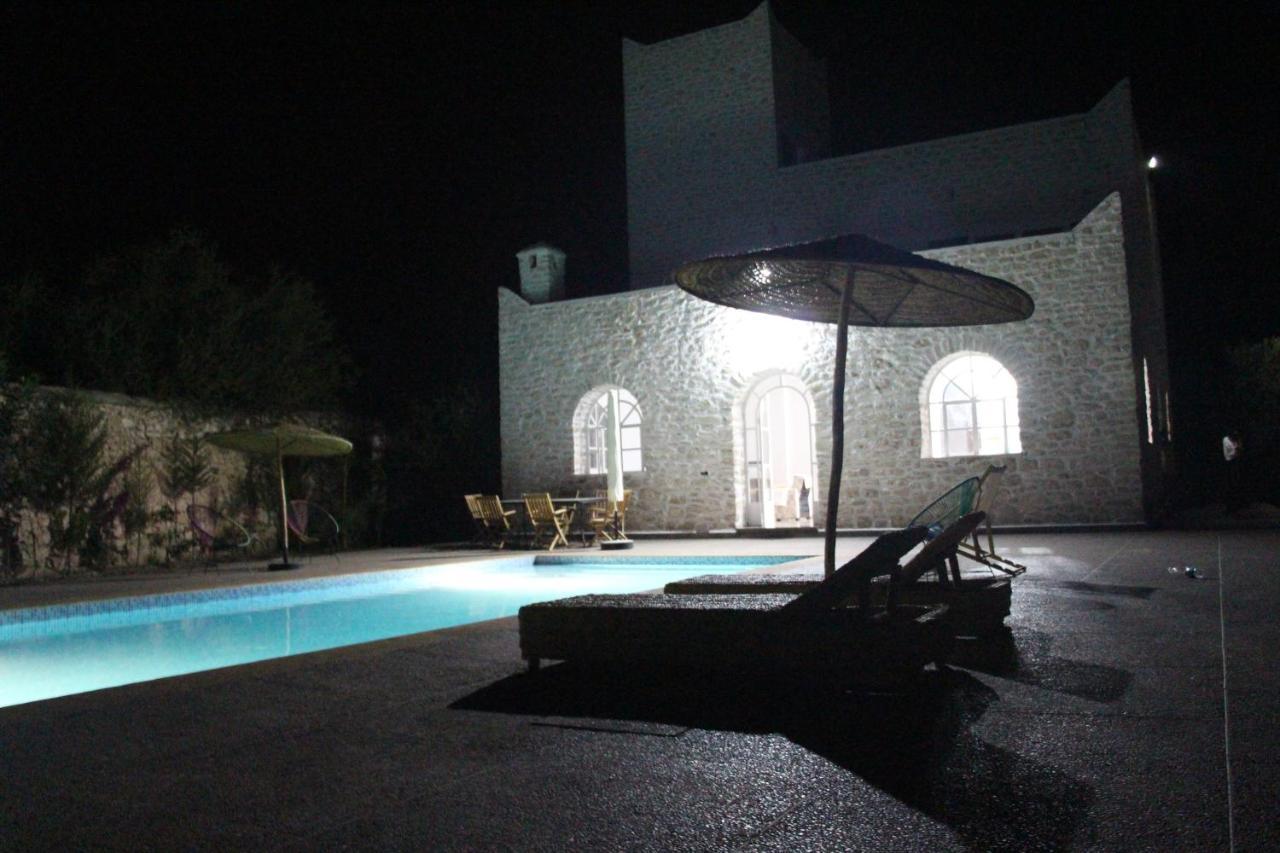 Les Jardins Fleuris Bed & Breakfast เอสเซาอิรา ภายนอก รูปภาพ
